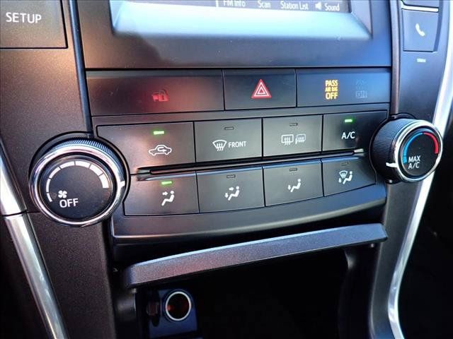 Used 2016 Toyota Camry LE FWD image 16