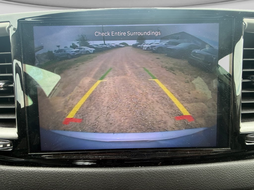 Used 2024 Chrysler Pacifica Touring-L FWD image 28