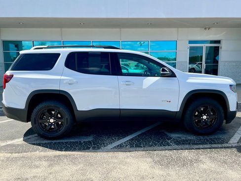 Used 2023 GMC Acadia AT4 w/ Technology Package image 3