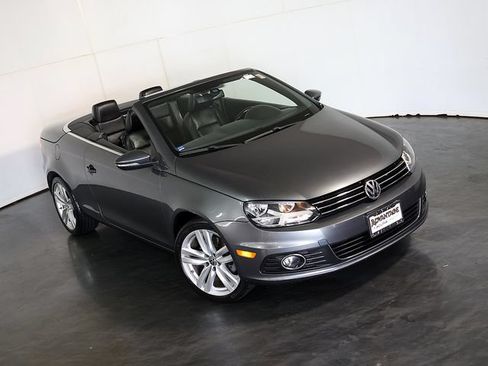 Used 2012 Volkswagen Eos Executive FWD image 7