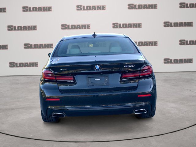 Used 2023 BMW 530i xDrive w/ Premium Package AWD/4WD image 4