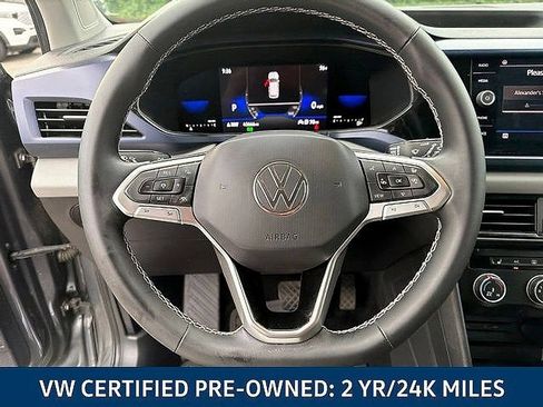 Certified 2022 Volkswagen Taos SE FWD image 23