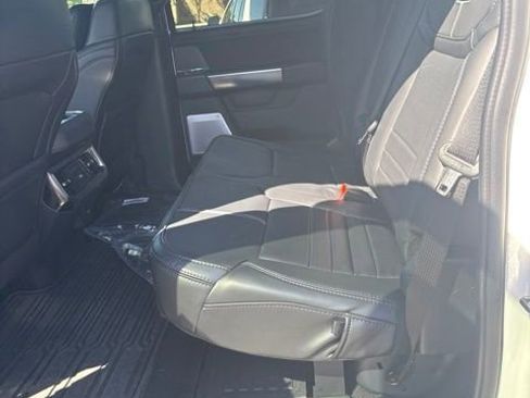 Used 2025 Ford F350 Platinum AWD/4WD image 16