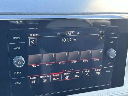 New 2026 Volkswagen Taos SEL image 18