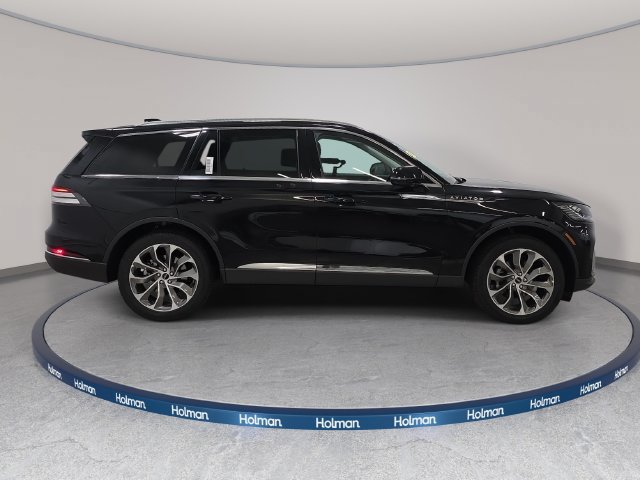 New 2027 Lincoln Aviator Reserve AWD/4WD image 4