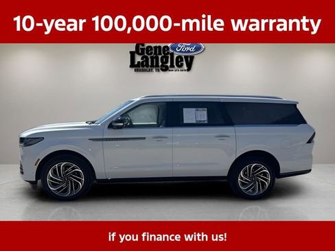 Used 2025 Lincoln Navigator L Reserve AWD/4WD image 1