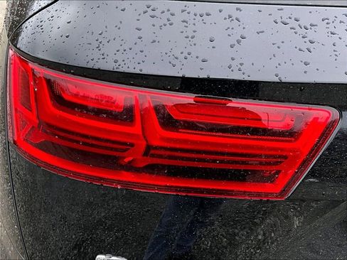 Used 2019 Audi Q7 3.0T Prestige w/ Prestige Package image 28