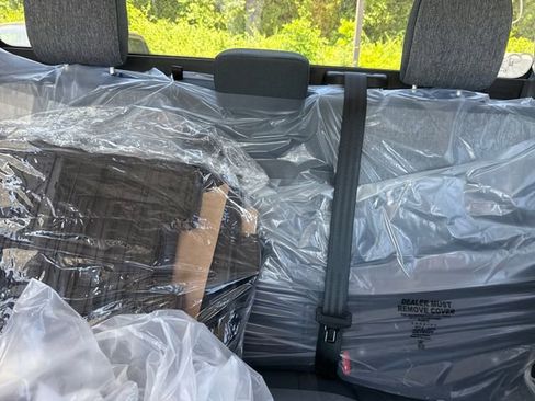 New 2026 Ford Maverick XLT w/ XLT Luxury Package FWD image 18