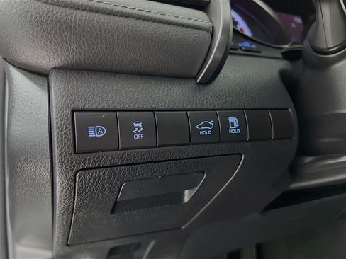 Certified 2021 Toyota Camry SE AWD/4WD image 10