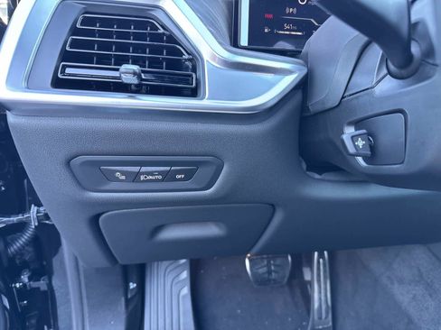 New 2026 BMW X5 xDrive40i w/ M Sport Package image 33