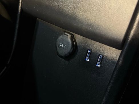 Used 2013 Tesla Model S Performance RWD image 18