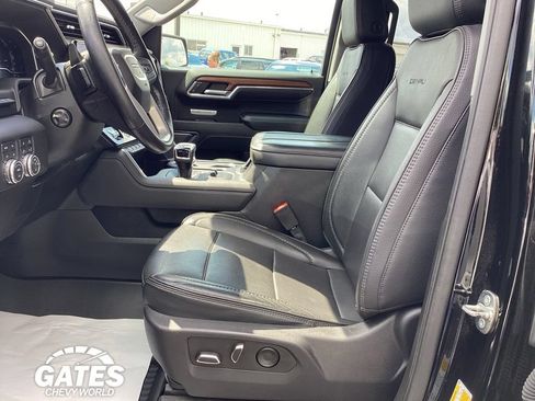 Used 2023 GMC Sierra 1500 Denali w/ Denali Reserve Package AWD/4WD image 13