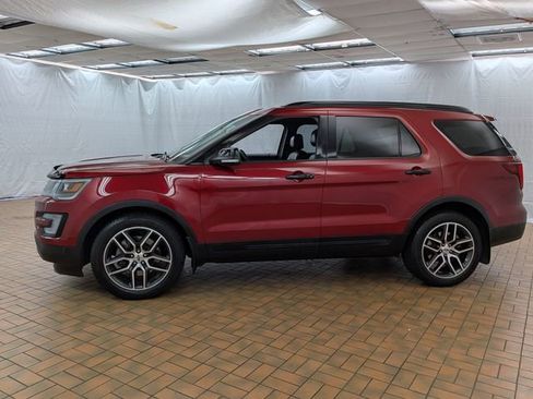 Used 2016 Ford Explorer Sport w/ Equipment Group 401A image 4