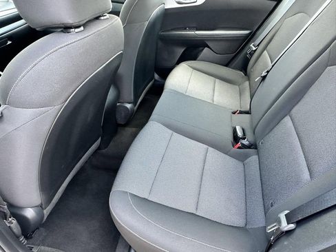 Used 2024 Kia Forte LXS image 7