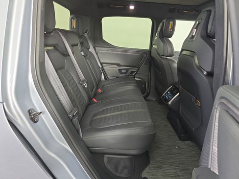 Used 2024 Rivian R1T Adventure image 22