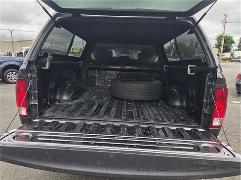 Used 2017 RAM 2500 Tradesman w/ Chrome Appearance Group RWD image 37