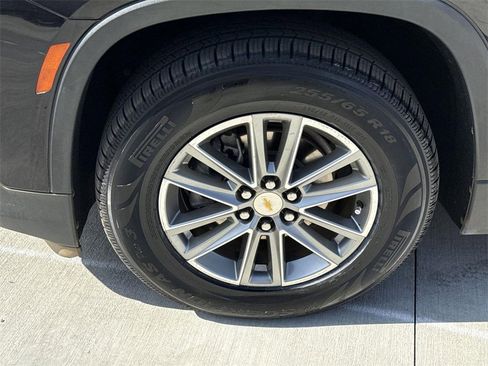 Used 2023 Chevrolet Traverse LT image 30