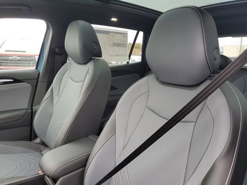 New 2026 Volkswagen Tiguan SE R-Line image 13