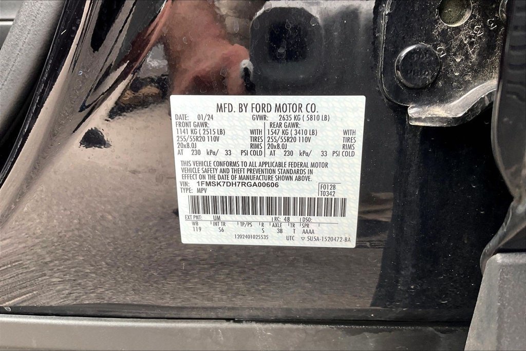 Used 2024 Ford Explorer XLT w/ Equipment Group 202A RWD image 10