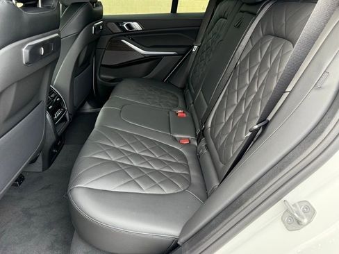 New 2026 BMW X5 xDrive50e image 29