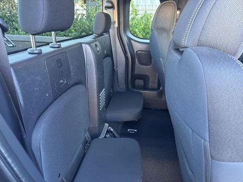 Certified 2024 Nissan Frontier SV w/ Technology Package image 18