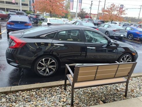 Used 2020 Honda Civic Touring image 23
