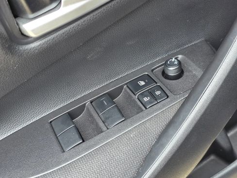 Used 2026 Toyota Corolla SE FWD image 20