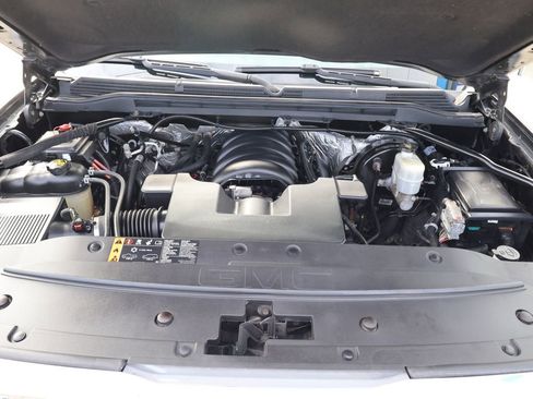 Used 2017 GMC Sierra 1500 SLE w/ SLE Value Package image 41