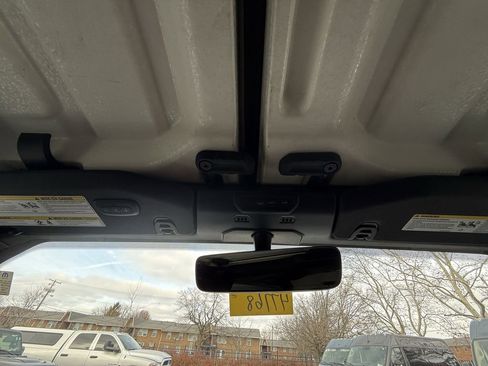 Used 2022 Jeep Wrangler Rubicon image 25