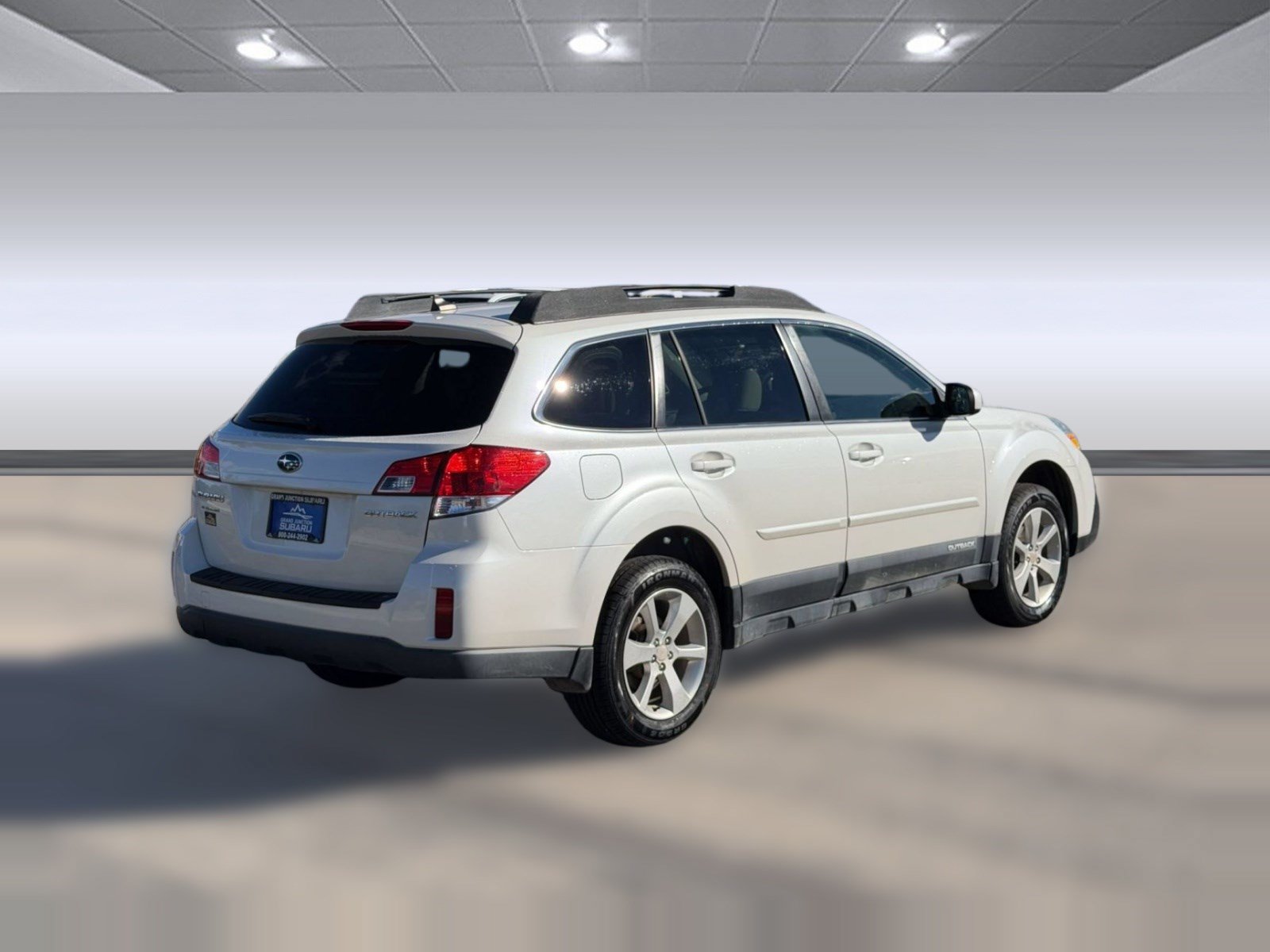 Used 2014 Subaru Outback 2.5i Premium AWD/4WD image 9