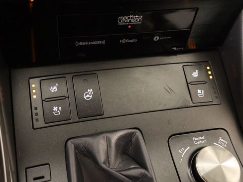 Used 2021 Lexus IS 350 F Sport w/ Dynamic Handling Package AWD/4WD image 8