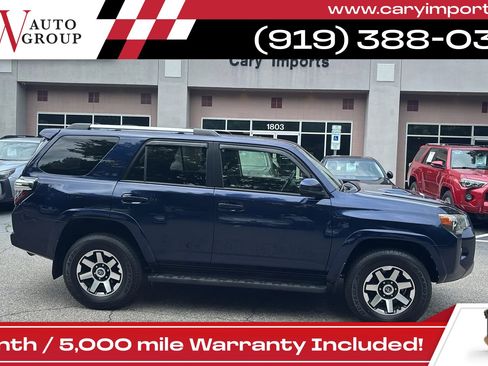 Used 2018 Toyota 4Runner TRD Off-Road AWD/4WD image 4
