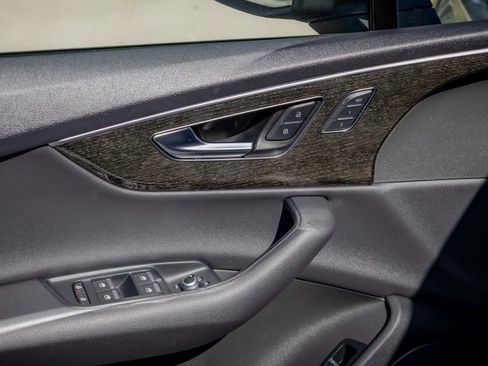 Used 2022 Audi Q7 3.0T Premium w/ Convenience Package image 19