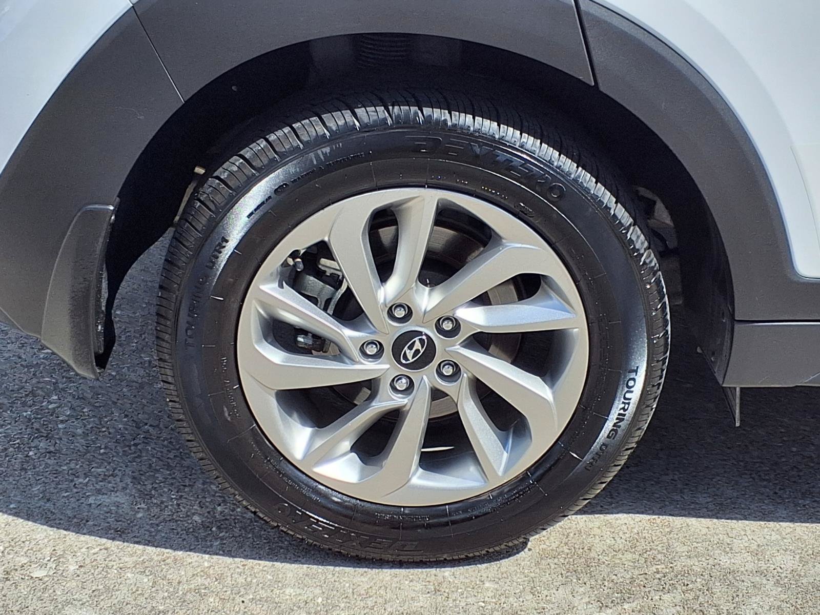 Used 2017 Hyundai Tucson SE FWD image 25