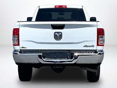 Used 2024 RAM 2500 Tradesman w/ Chrome Appearance Group AWD/4WD image 7
