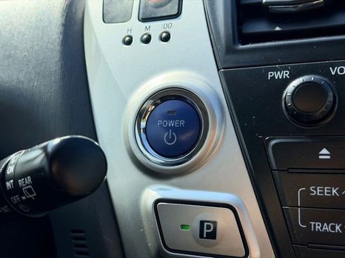 Used 2013 Toyota Prius V Two FWD image 10