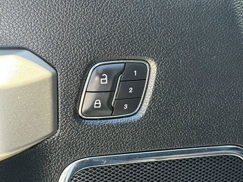 Used 2019 Ford F350 Lariat w/ Lariat Ultimate Package AWD/4WD image 21