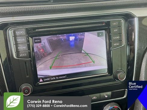 Used 2018 Volkswagen Passat 3.6 image 17