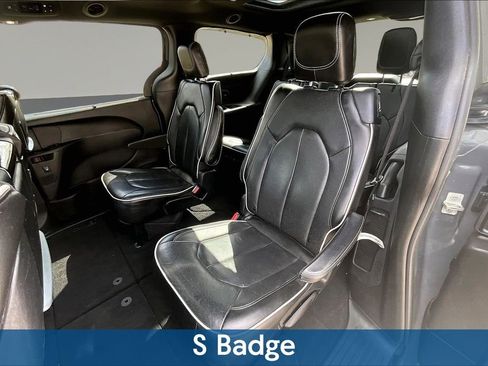 Used 2020 Chrysler Pacifica Limited w/ Advanced Safetytec Group image 22