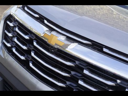 Used 2026 Chevrolet Equinox LT FWD image 18