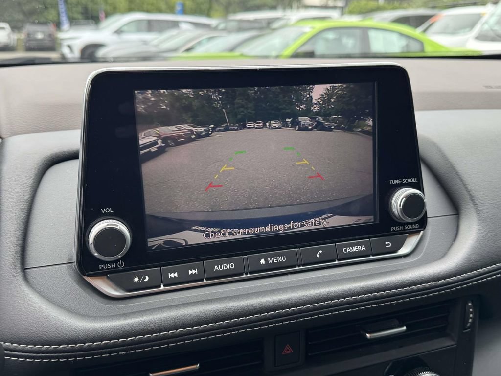 Used 2021 Nissan Rogue S FWD image 29