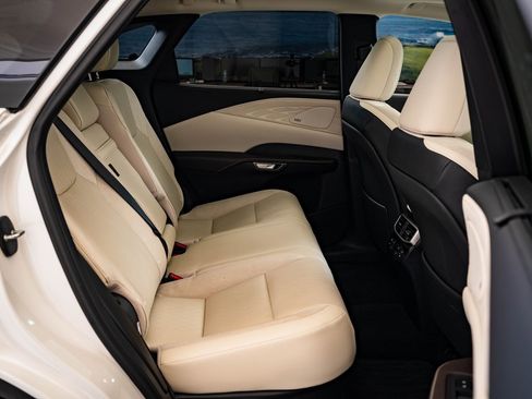 Certified 2024 Lexus RX 350 AWD image 34