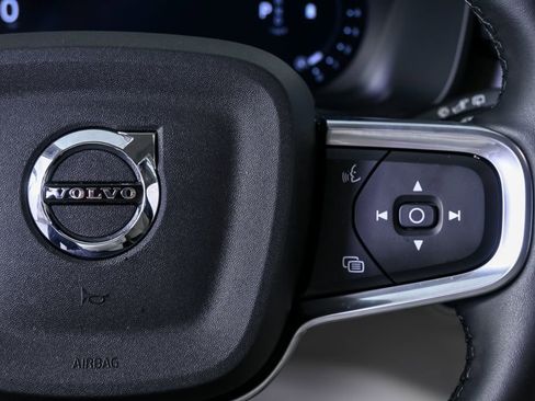 Certified 2026 Volvo XC40 B5 Plus w/ Protection Package Premier image 12