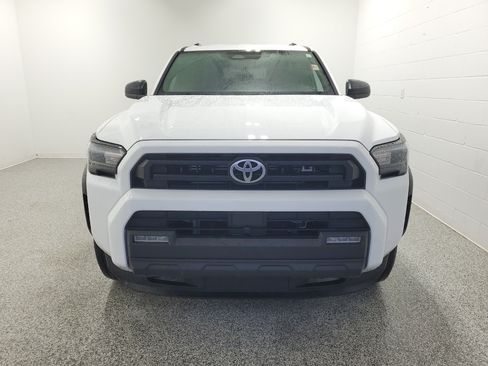 Used 2025 Toyota 4Runner SR5 RWD image 4