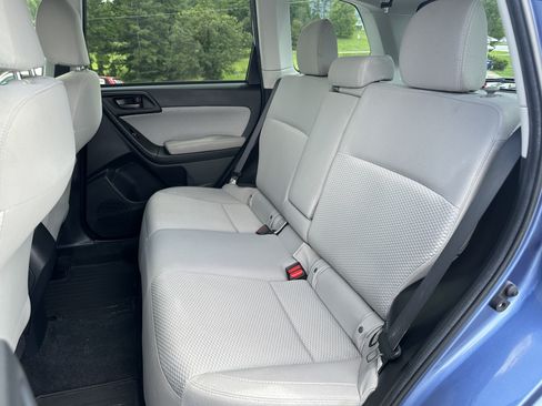 Used 2018 Subaru Forester 2.5i Premium w/ All-Weather Package AWD/4WD image 12