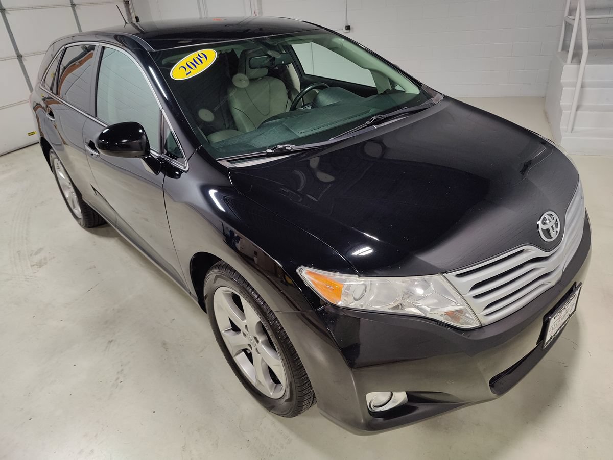 Used 2009 Toyota Venza FWD image 2