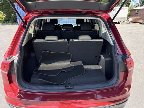 Used 2019 Volkswagen Tiguan SE FWD image 19