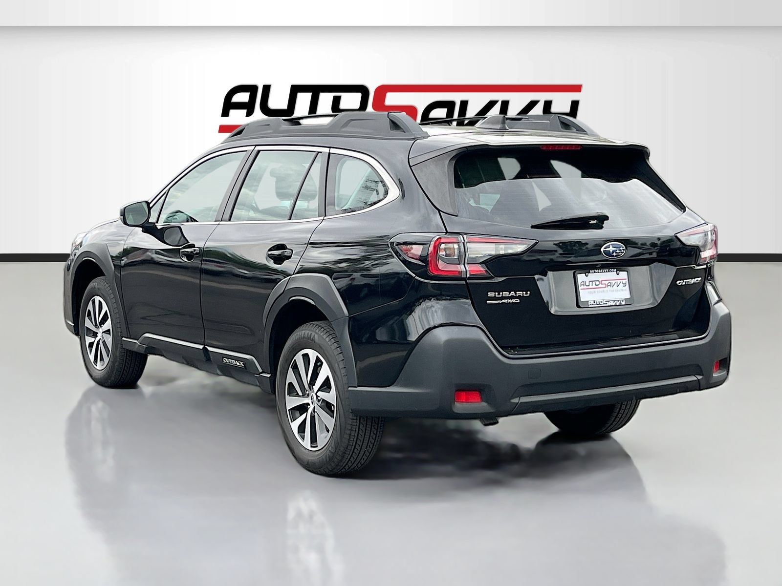 Used 2023 Subaru Outback AWD/4WD image 5