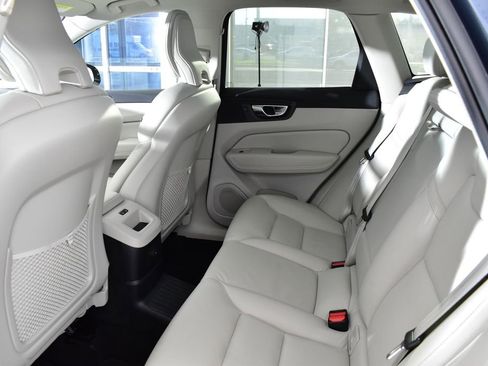 Used 2023 Volvo XC60 T8 Plus w/ Climate Package image 27