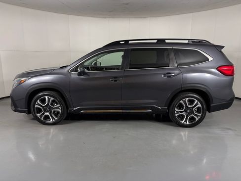 Used 2023 Subaru Ascent Limited AWD/4WD image 5